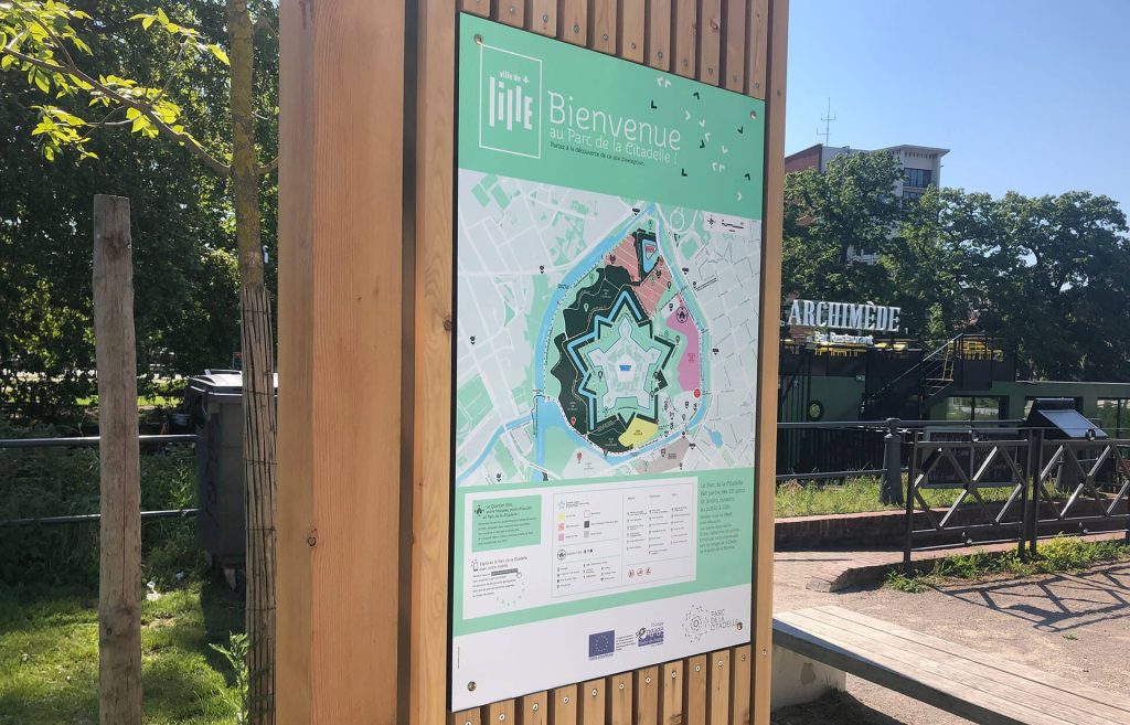enseigne publicitaire pour extérieur, sur Lille