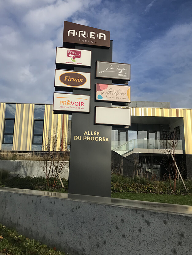 enseigne publicitaire en extérieur sur Tourcoing