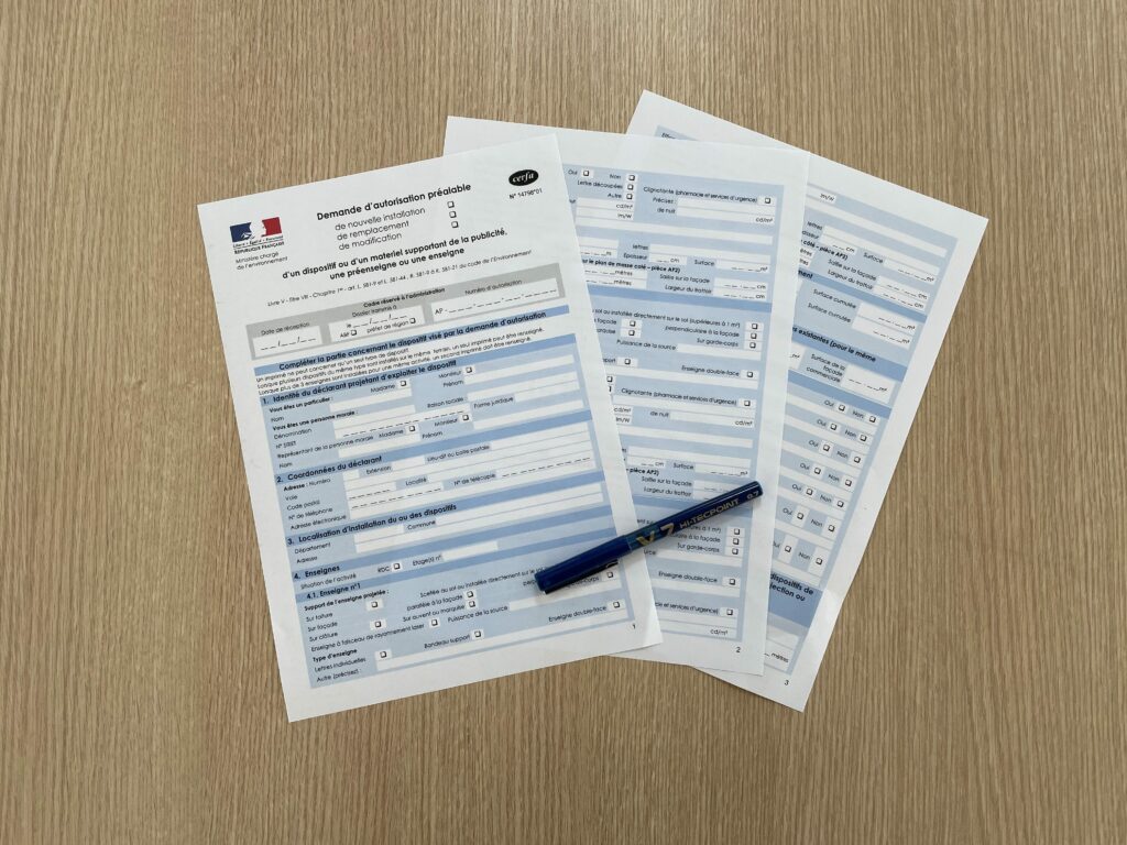 Réglementation des enseignes publicitaires